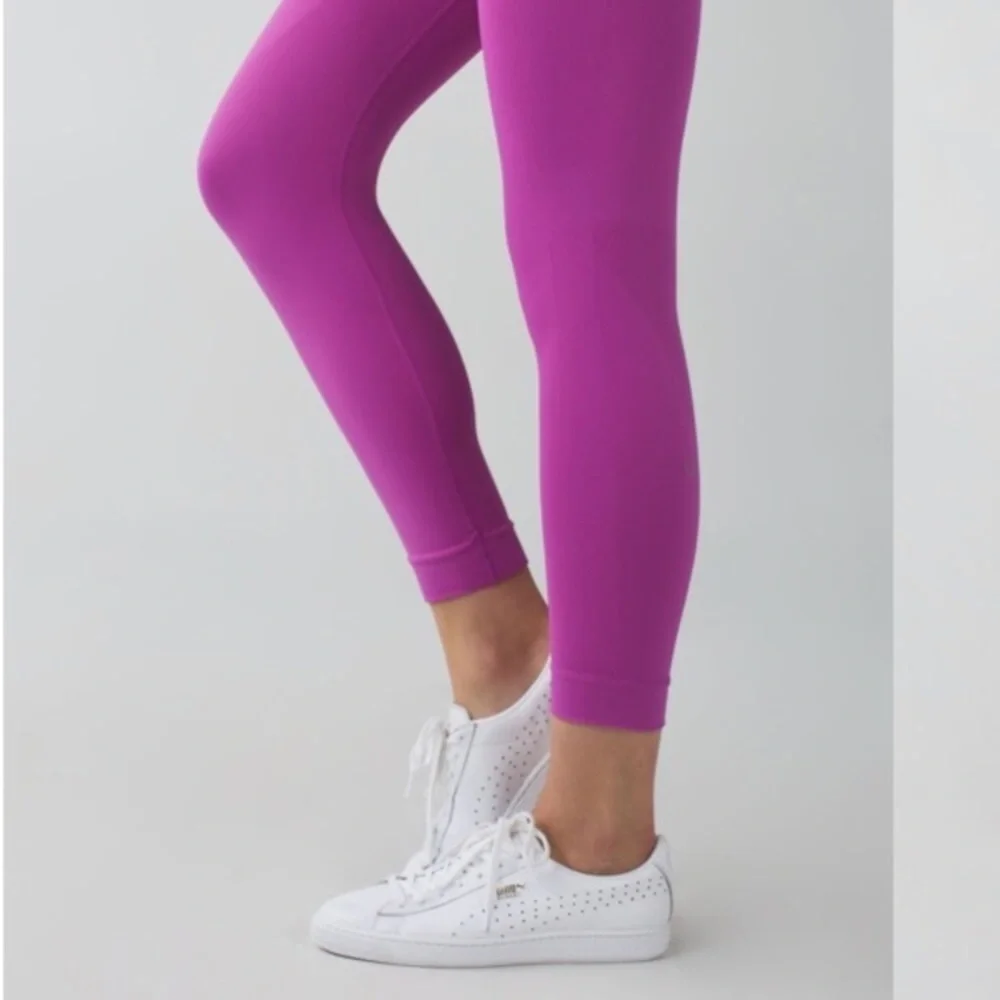 Lululemon Zone In Crop 9A.